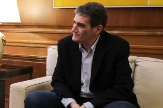 «Δεν κατεβαίνω για να γίνω Ιφιγένεια…»